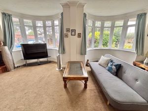 Lounge- click for photo gallery